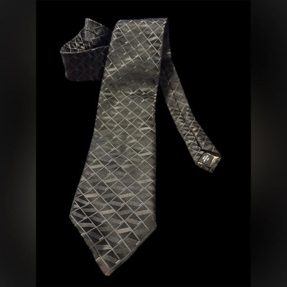 Calvin Klein Black Diamond Pattern Silk Tie - Picture 1 of 8